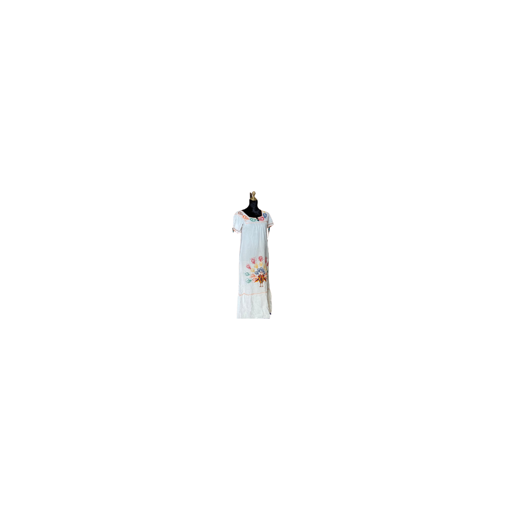 Robe marocaine brodeé/blanc Robe marocaine brodeé/blanc